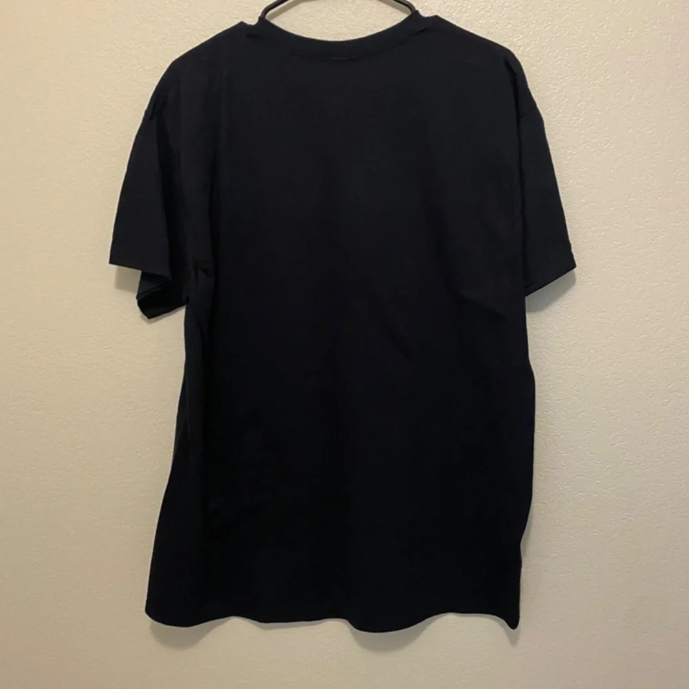 One Piece Black Graphic Tee Shirt Large - Picture 3 of 4
